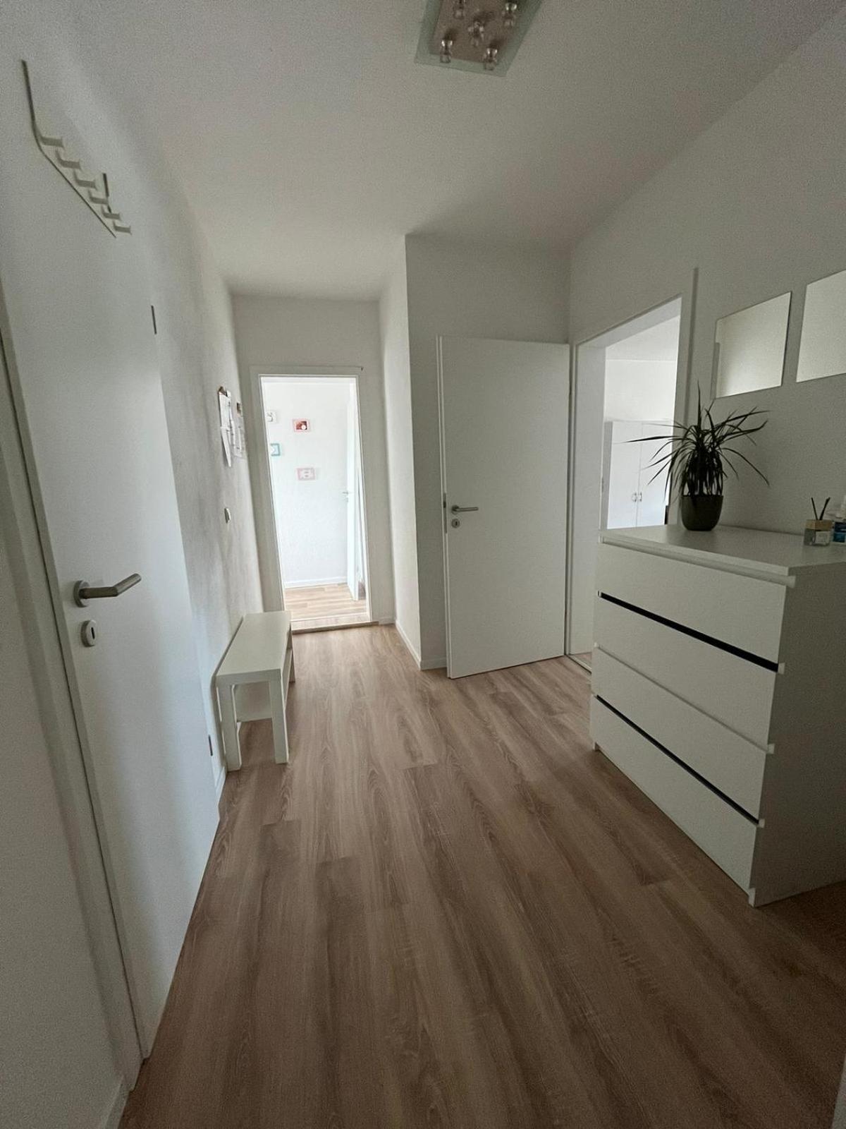 1 Raum Dachgeschosswohnung In Ruhiger Lage Limabach - Oberfrohna Eksteriør billede